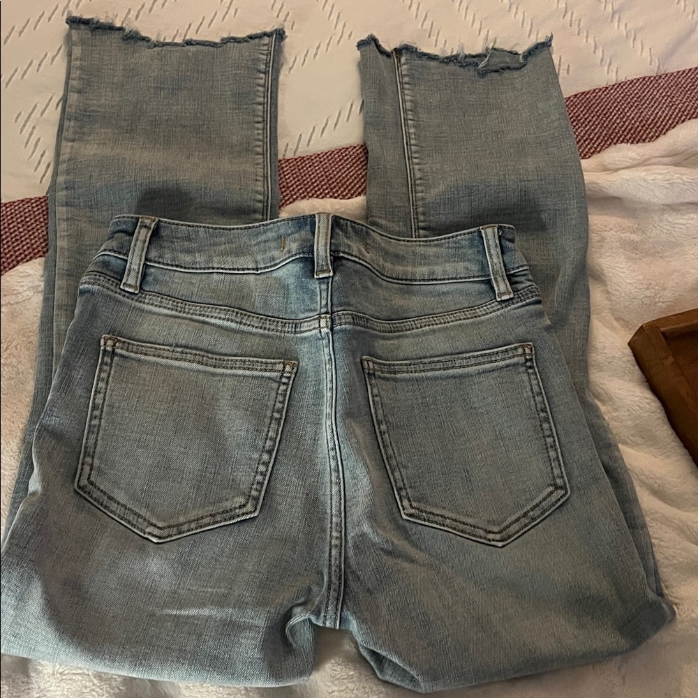 Eunina Light Blue Cropped Jeans